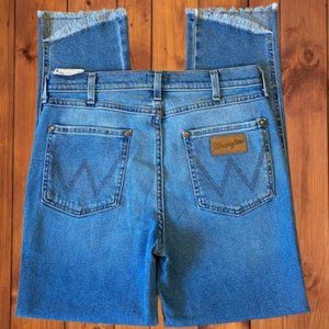 Wrangler Heritage Step Hem Crop Jeans